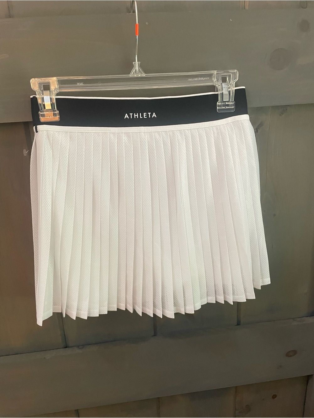 NWT Athleta white Pleated Skort  with Black Waistband